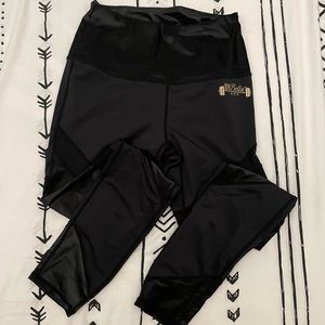 Chestee full length leggings